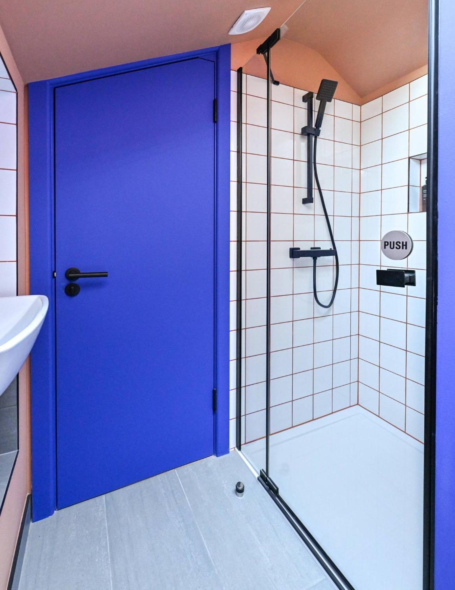Funky Ensuite Loft Close To Angel & Shoreditch * London